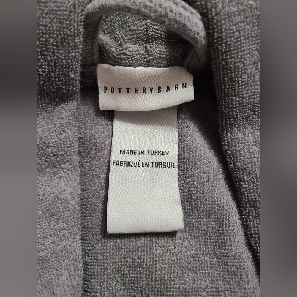 Men's Pottery Barn Robe - Picture 2 of 3